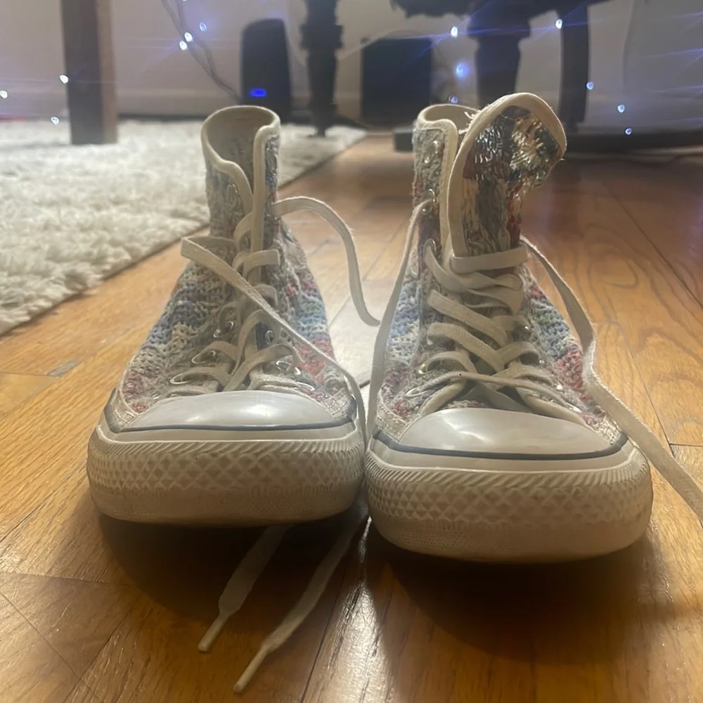 Floral Women’s Converse Sneakers - Picture 2 of 4